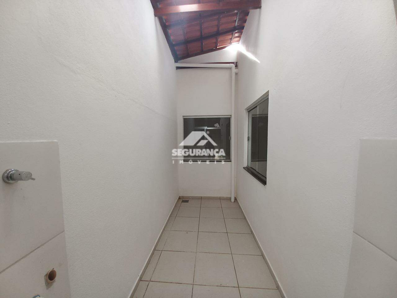 Casa para aluguel no CASTANHEIRAS II: SERVIÇO
