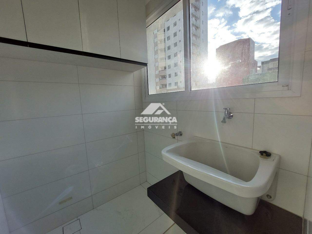 Apartamento para aluguel no Esplanada: ÁREA DE SERVIÇO