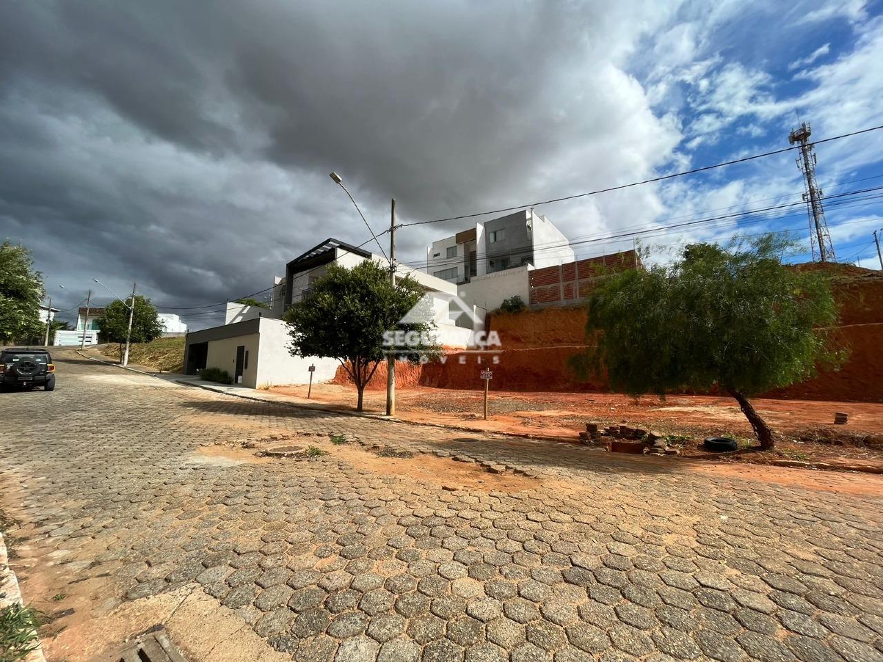 Lote à venda no SANTO AGOSTINHO: 