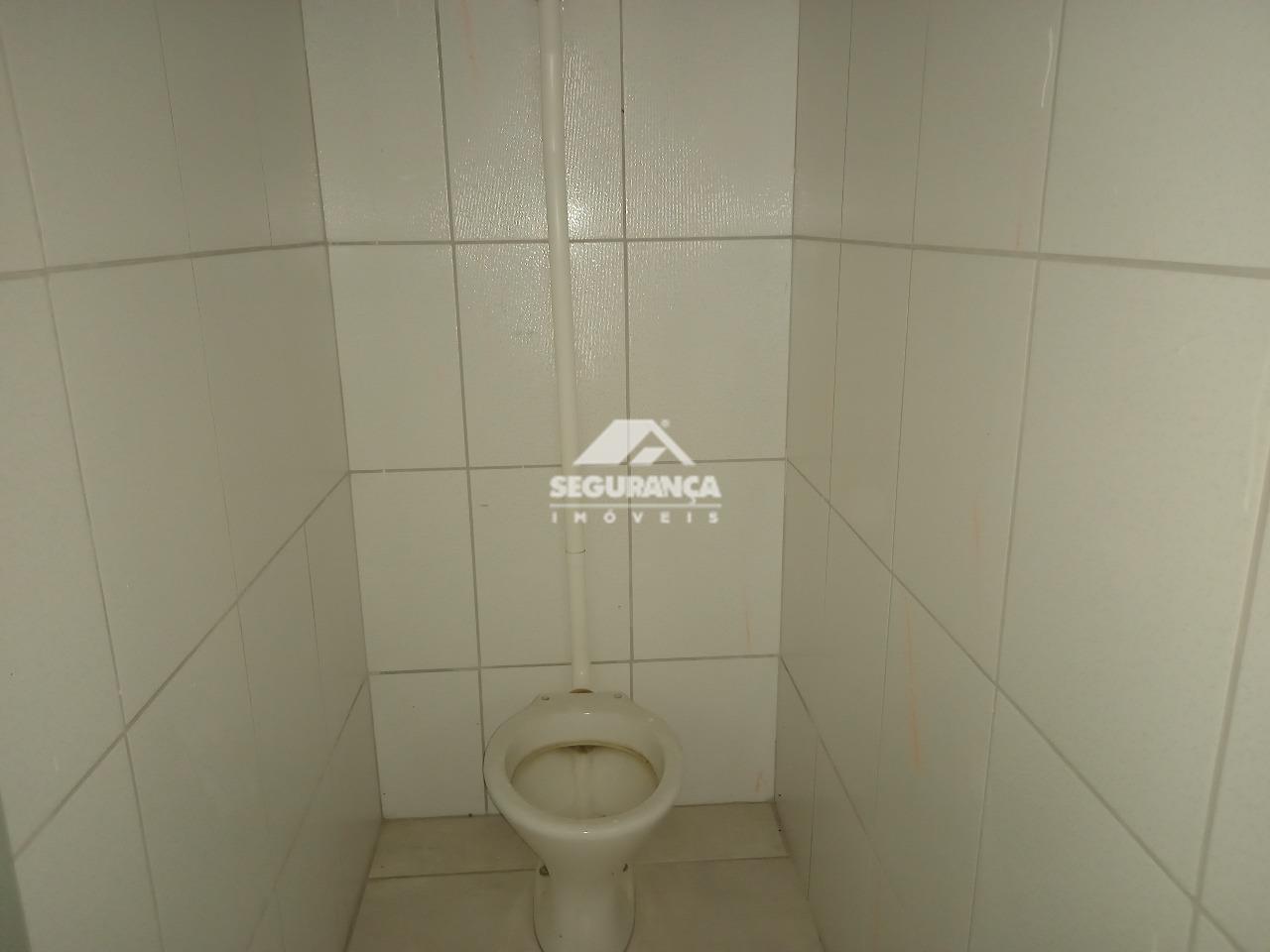 Loja para aluguel no GRA DUQUESA: BANHEIRO 02