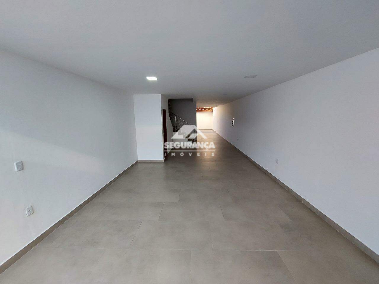 Casa para aluguel no Cidade Nova: GARAGEM