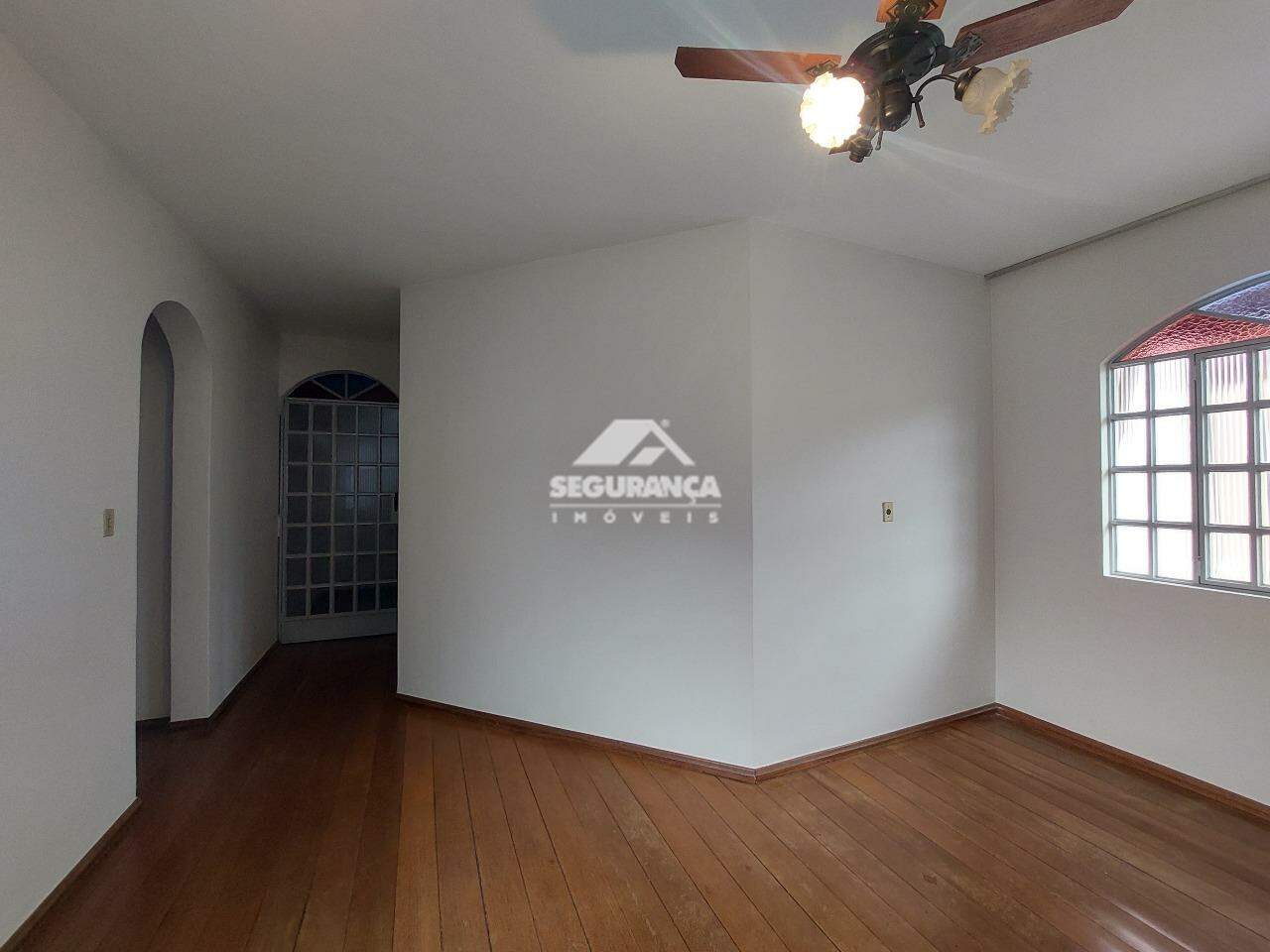 Casa à venda no São Pedro: SALA 