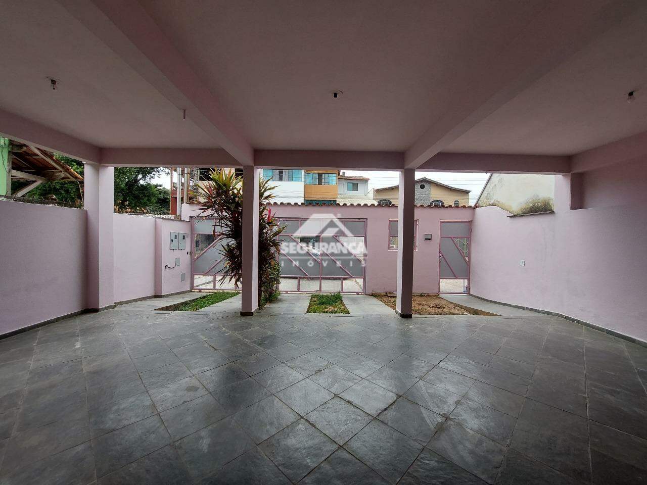 Casa à venda no São Pedro: GARAGEM
