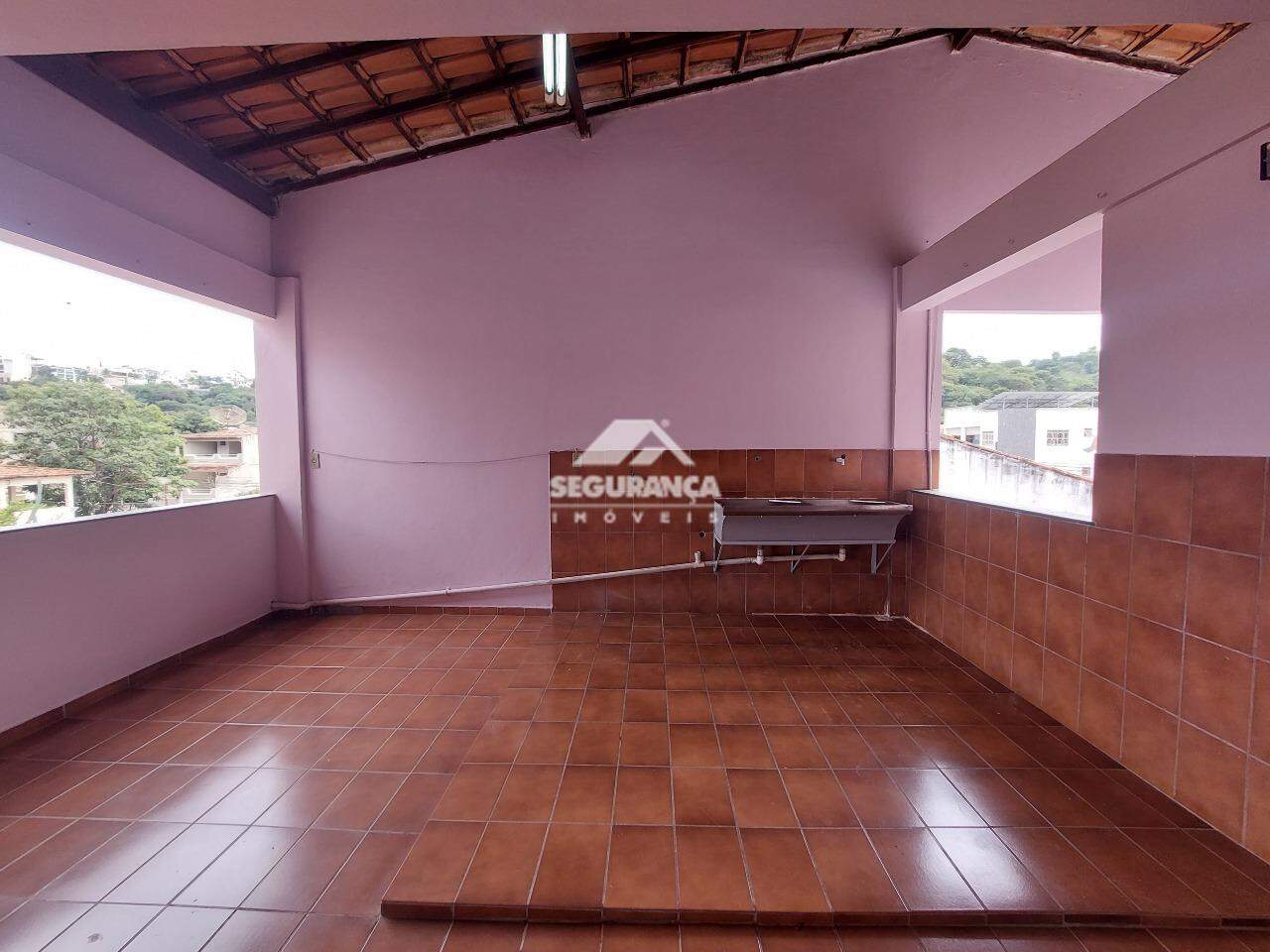 Casa à venda no São Pedro: ÁREA DE SERVIÇO DO TERRAÇO
