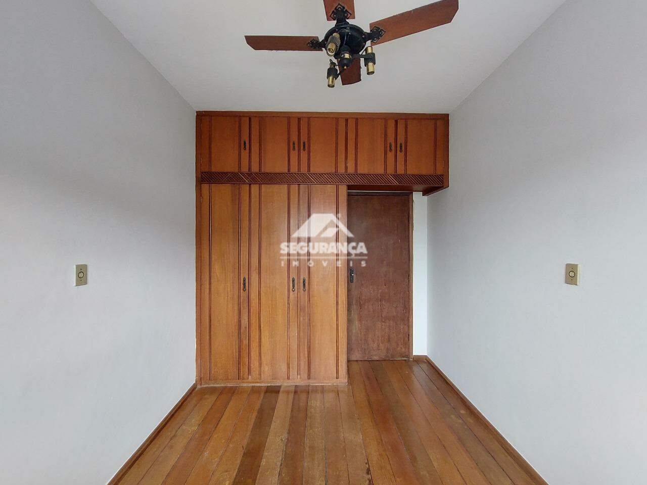 Casa à venda no São Pedro: QUARTO 01