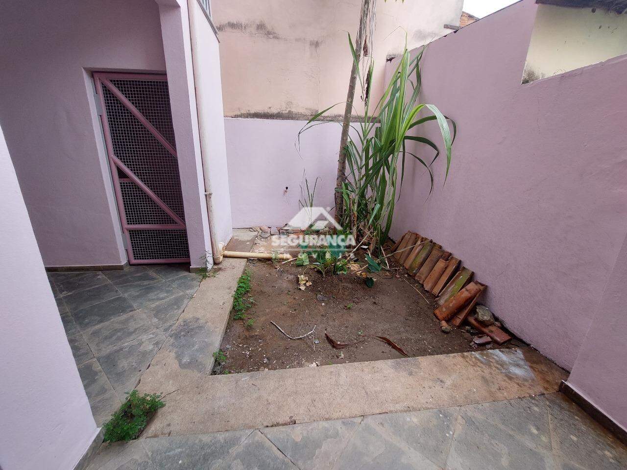 Casa à venda no São Pedro: JARDIM