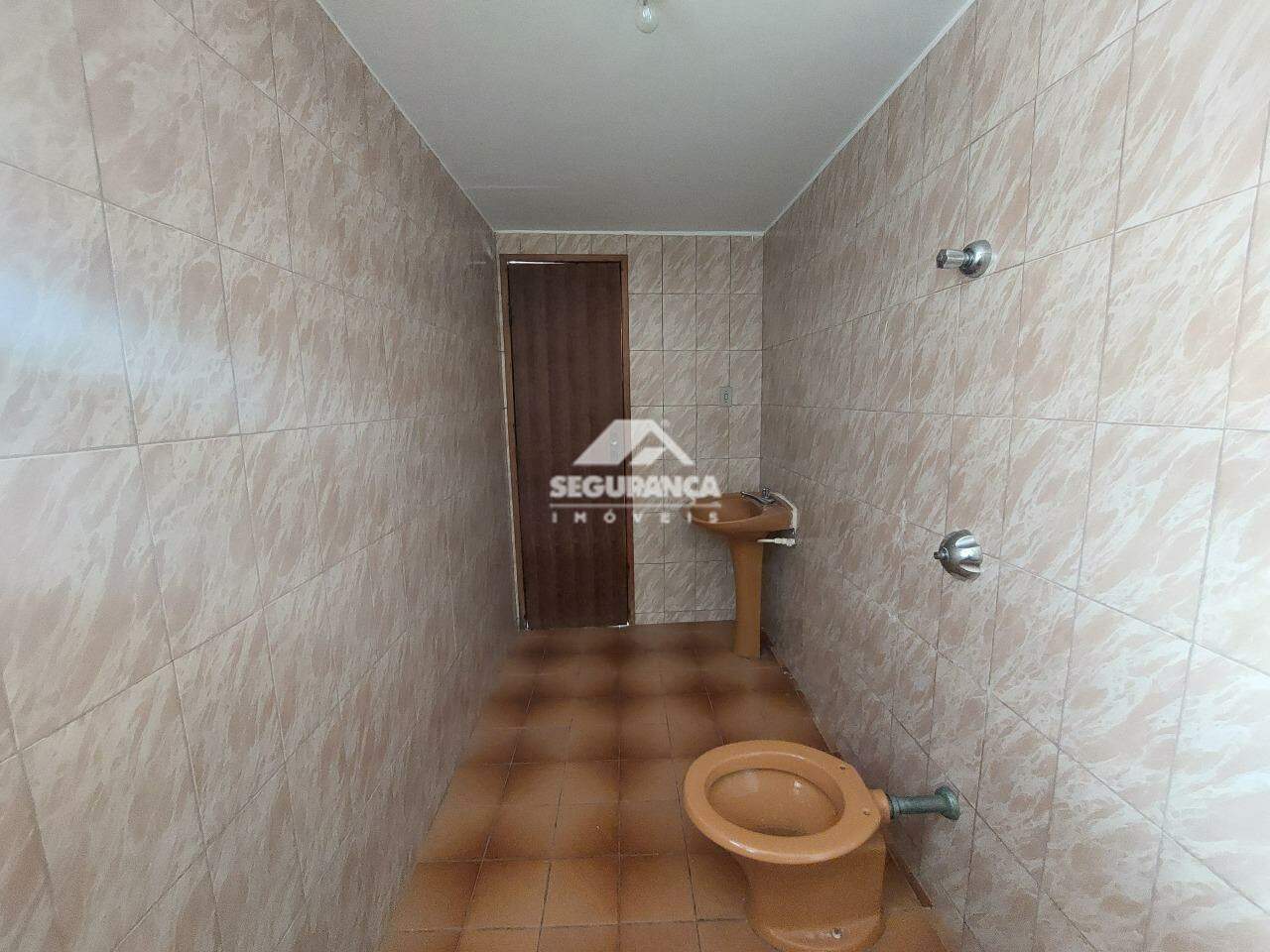 Casa à venda no São Pedro: BANHEIRO DO TERRAÇO