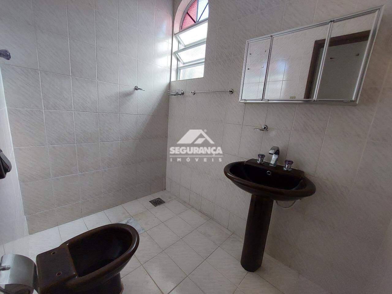 Casa à venda no São Pedro: BANHEIRO SOCIAL