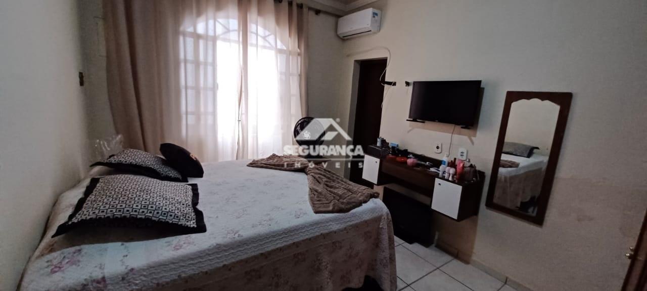 Casa à venda no São Pedro: 