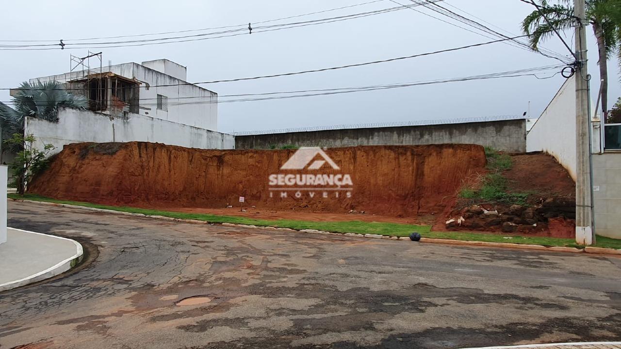 Lote em condomínio à venda no BELVEDERE: 