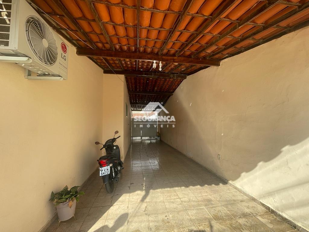 Casa à venda no VILA BRETAS: GARAGEM