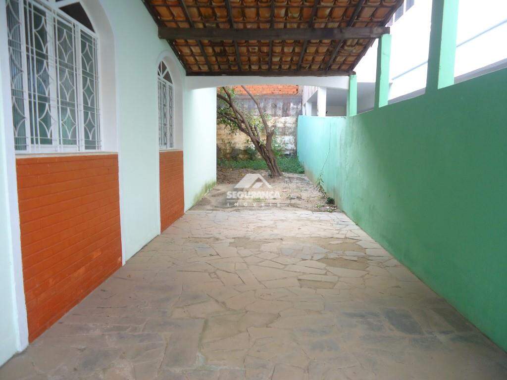 Casa à venda no GRA DUQUESA: 
