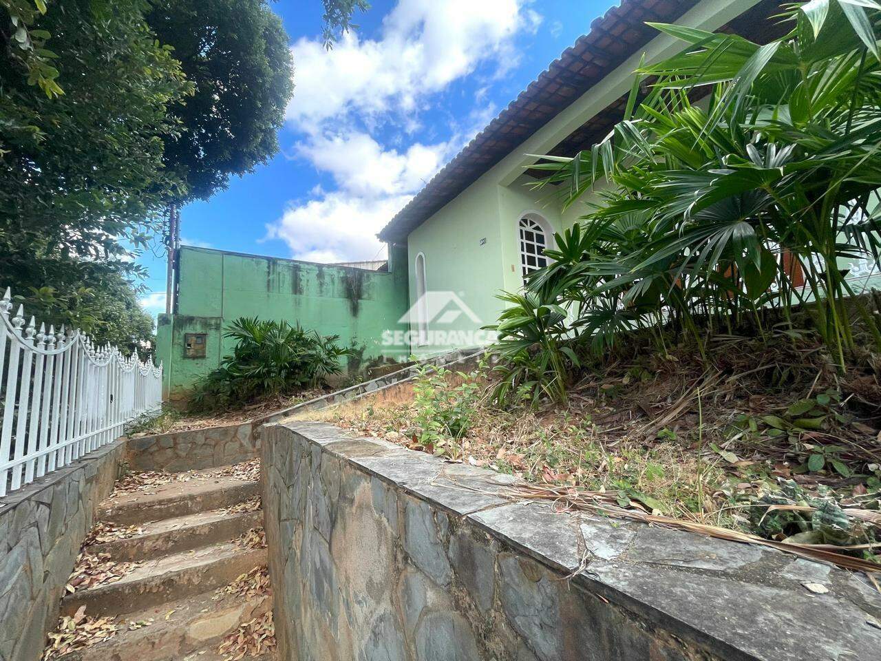 Casa à venda no GRA DUQUESA: 