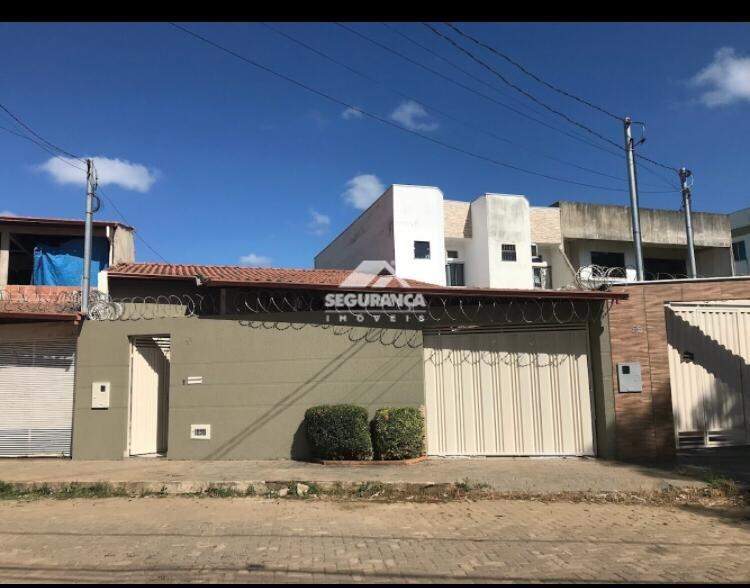 Casa à venda no SANTOS DUMONT: 