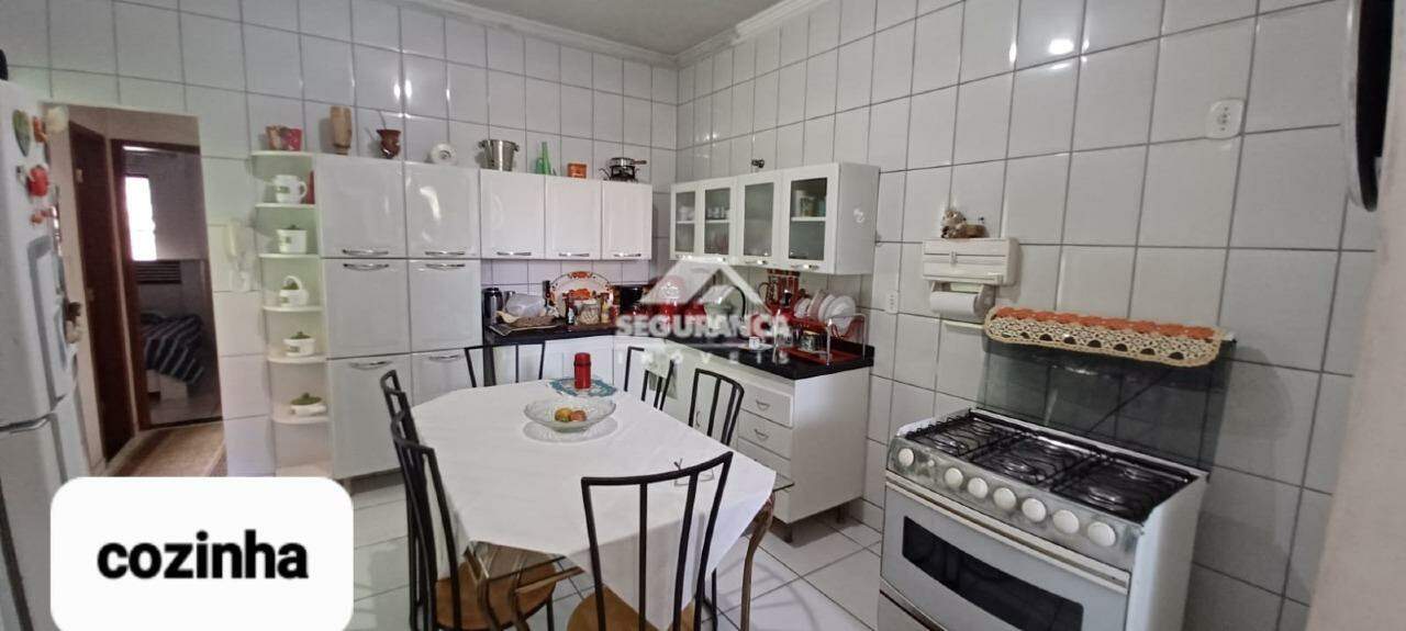 Casa à venda no GRA DUQUESA: 