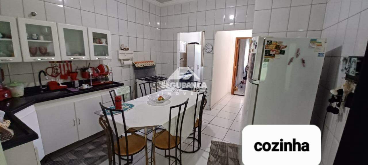 Casa à venda no GRA DUQUESA: 