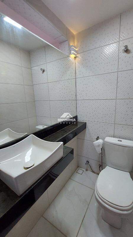 Casa para aluguel no CASTANHEIRAS II: LAVABO