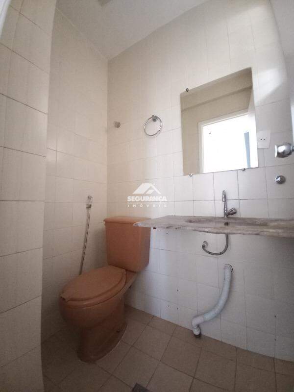Conjunto de Salas para aluguel no Centro: LAVABO