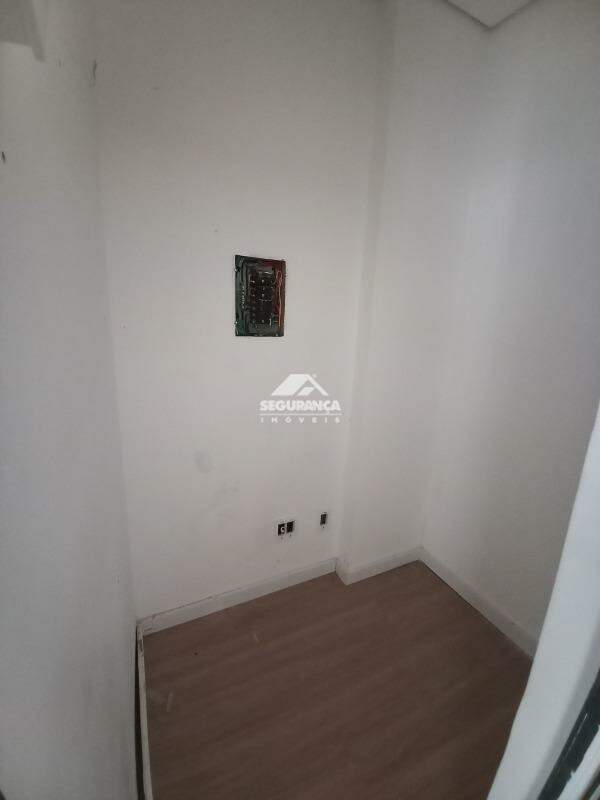 Conjunto de Salas para aluguel no Centro: ESCRITORIO(2)