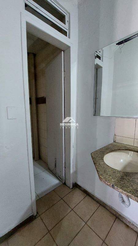 Loja para aluguel no Centro: BANHEIRO (1)