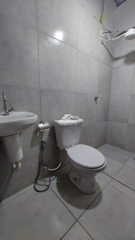 Loja para aluguel no Centro: BANHEIRO (2)