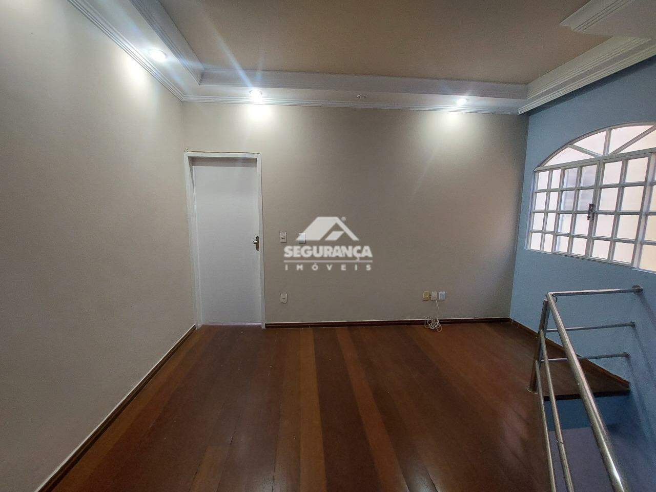 Casa para aluguel no JK II: SALA SUPERIOR