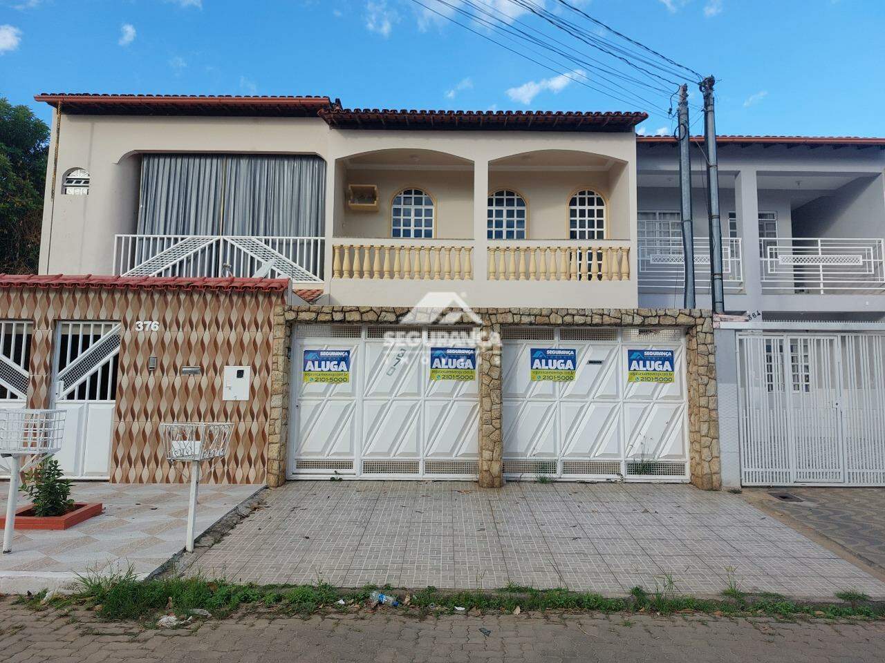 Casa para aluguel no JK II: FACHADA