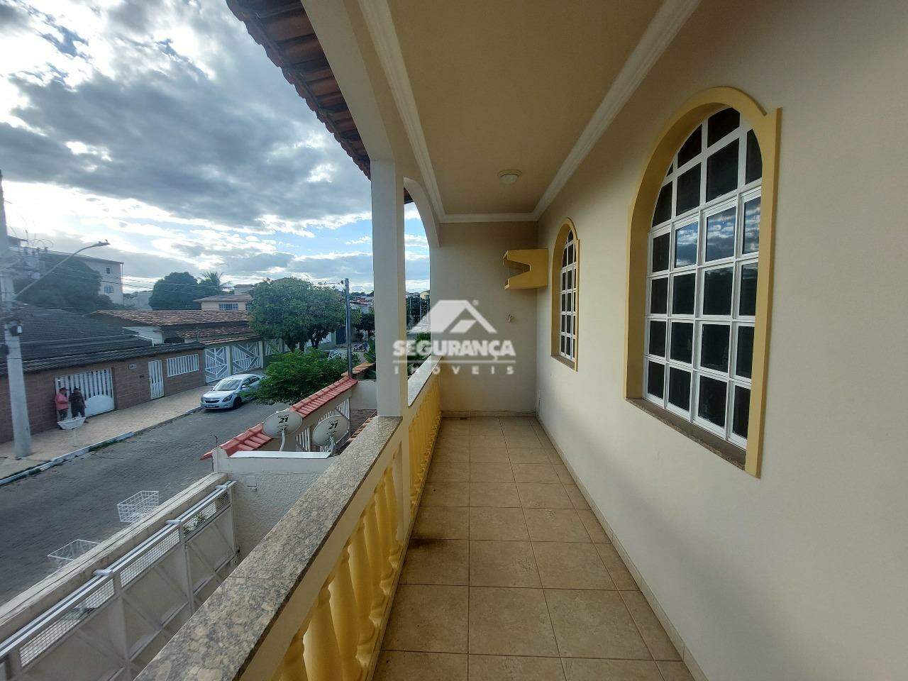 Casa para aluguel no JK II: VARANDA SUÍTE