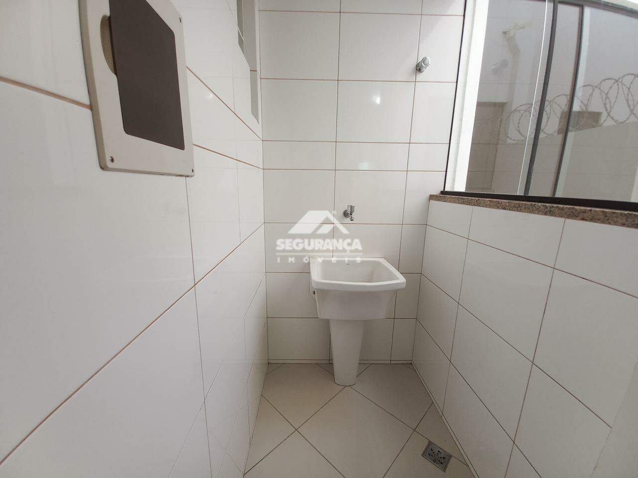 Casa para aluguel no SANTO AGOSTINHO: ÁREA DE SERVIÇO