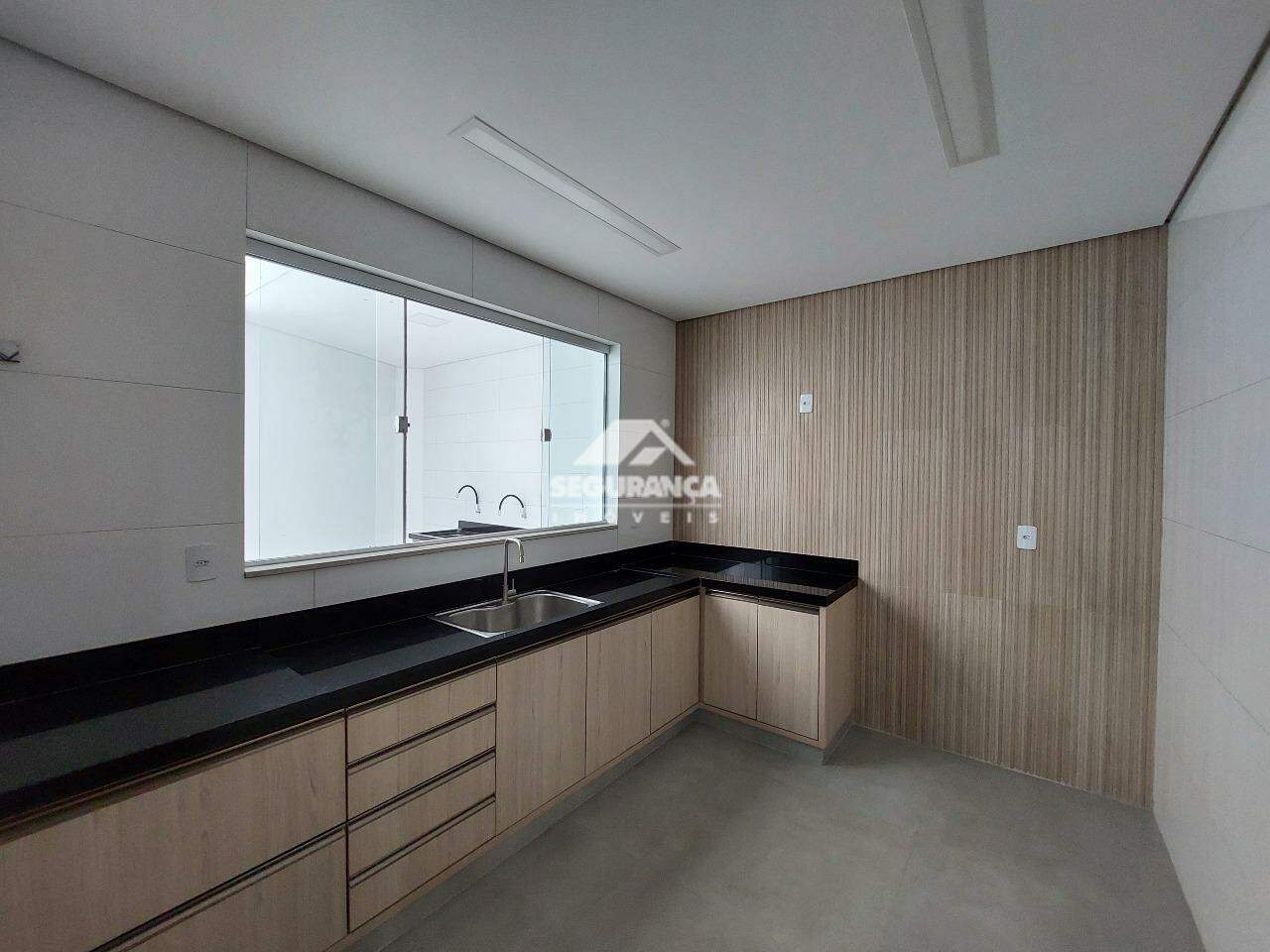 Casa para aluguel no Esplanada: COZINHA