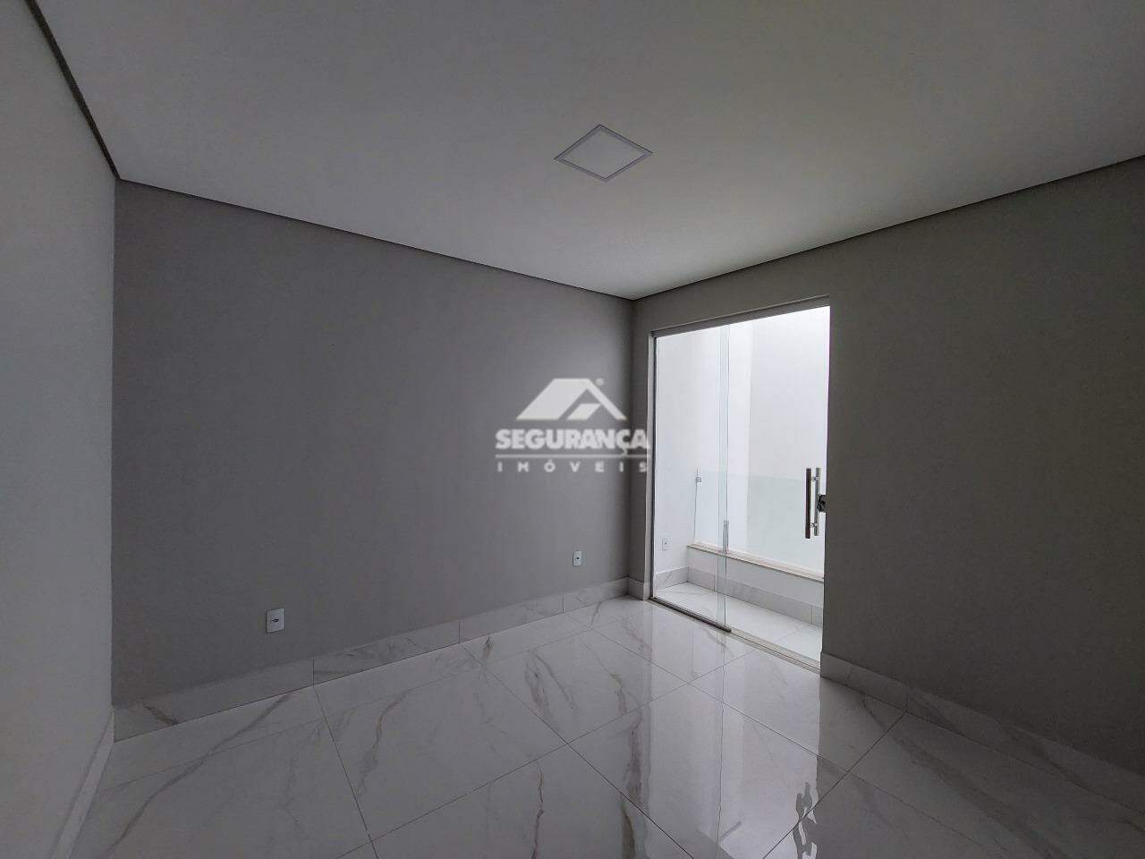 Casa para aluguel no Esplanada: QUARTO (2)