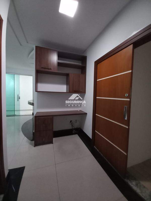 Casa à venda no Esplanada: ESCRITORIO