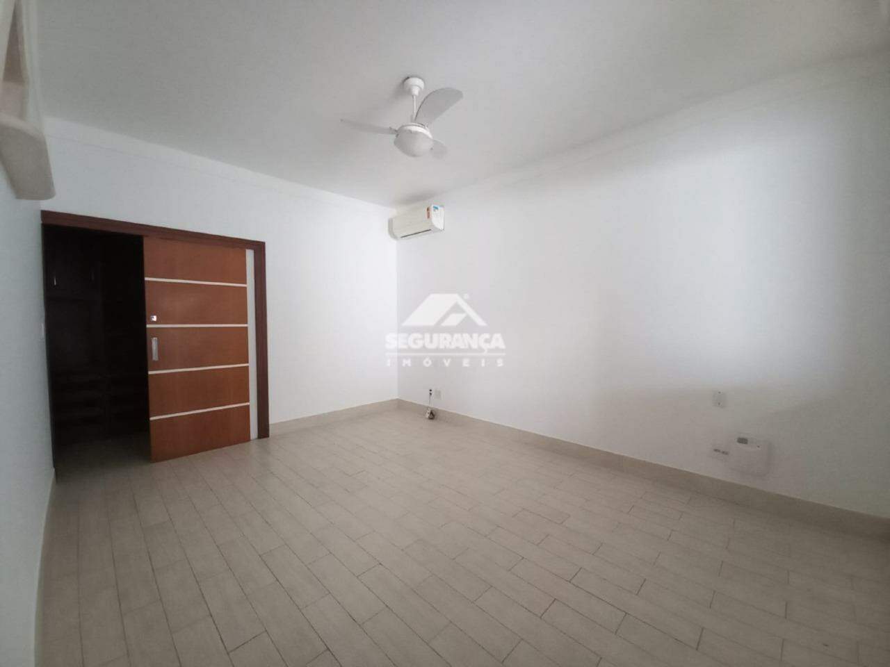 Casa à venda no Esplanada: SUITE