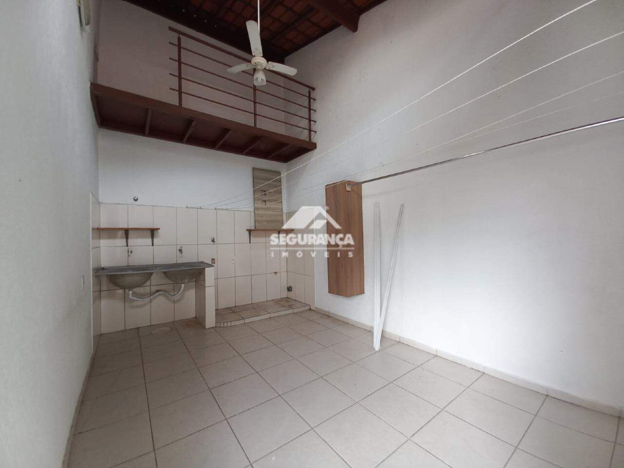 Casa à venda no Esplanada: AREA DE SERVIÇO