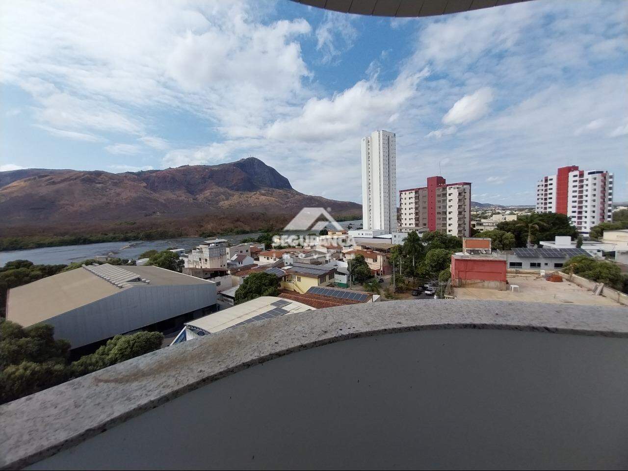 Apartamento para aluguel no Centro: SACADA DA SUÍTE