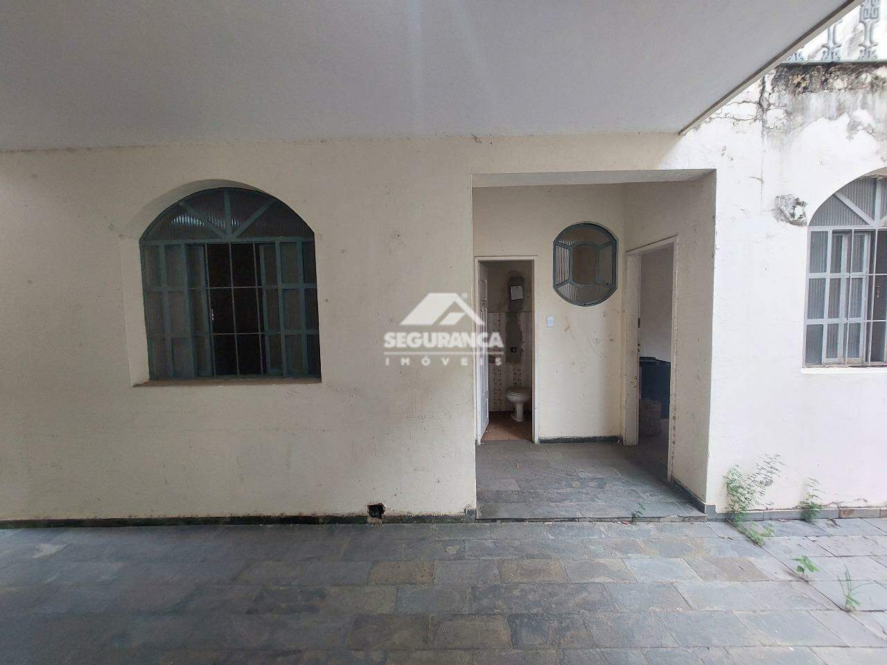 Casa para aluguel no Centro: ÁREA DE SERVIÇO