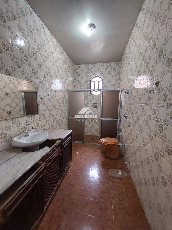 Casa para aluguel no Centro: BANHEIRO SOCIAL (2)