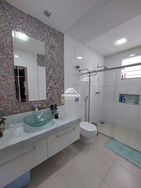 Casa para aluguel no Centro: BANHEIRO DA SUÍTE MASTER