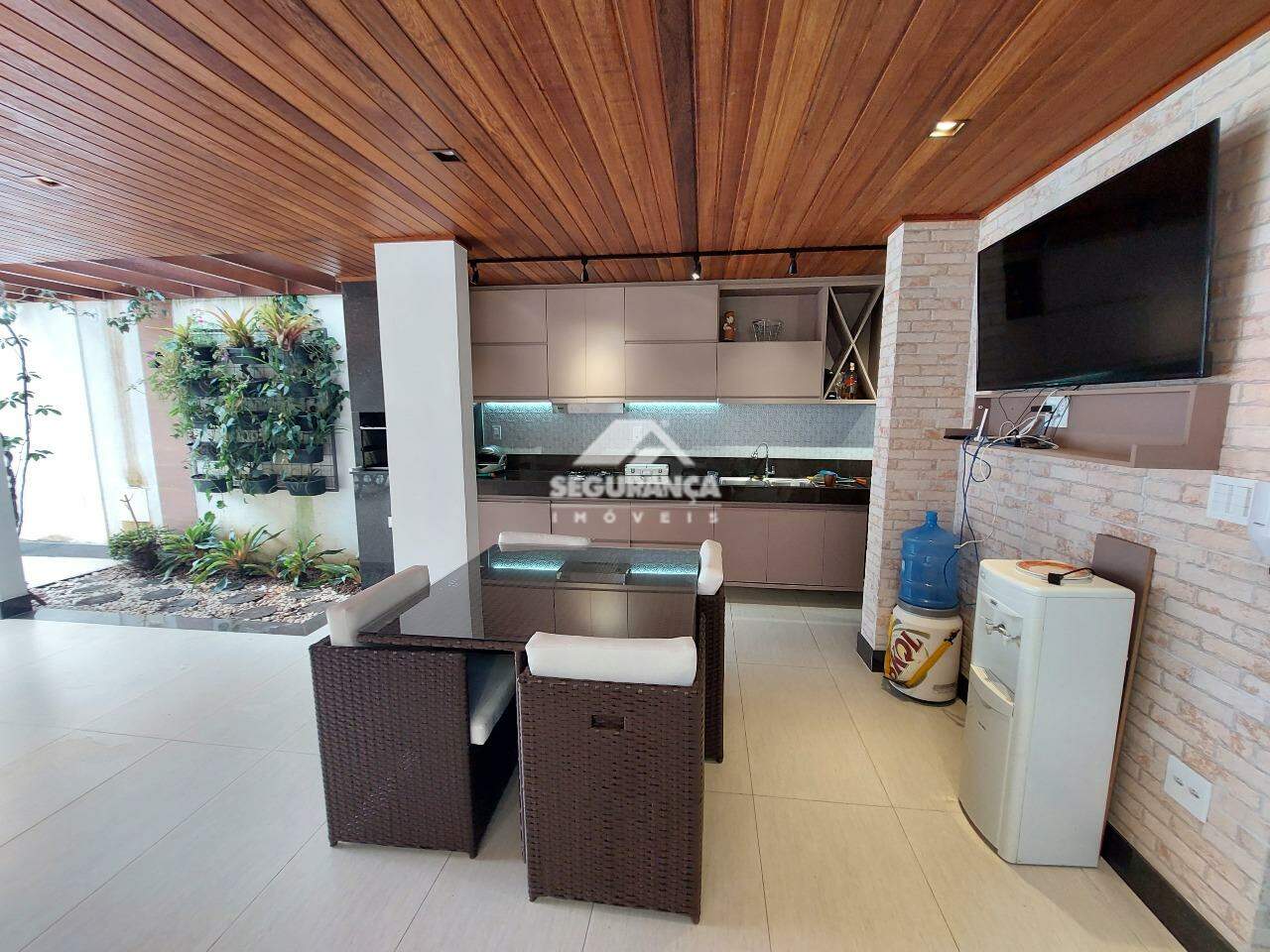 Casa para aluguel no Centro: ÁREA GOURMET