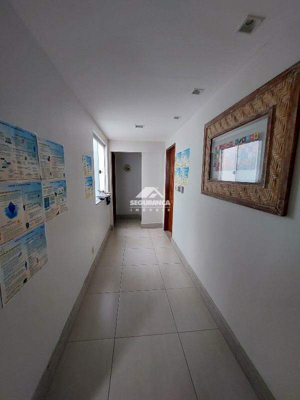 Casa para aluguel no Centro: HALL