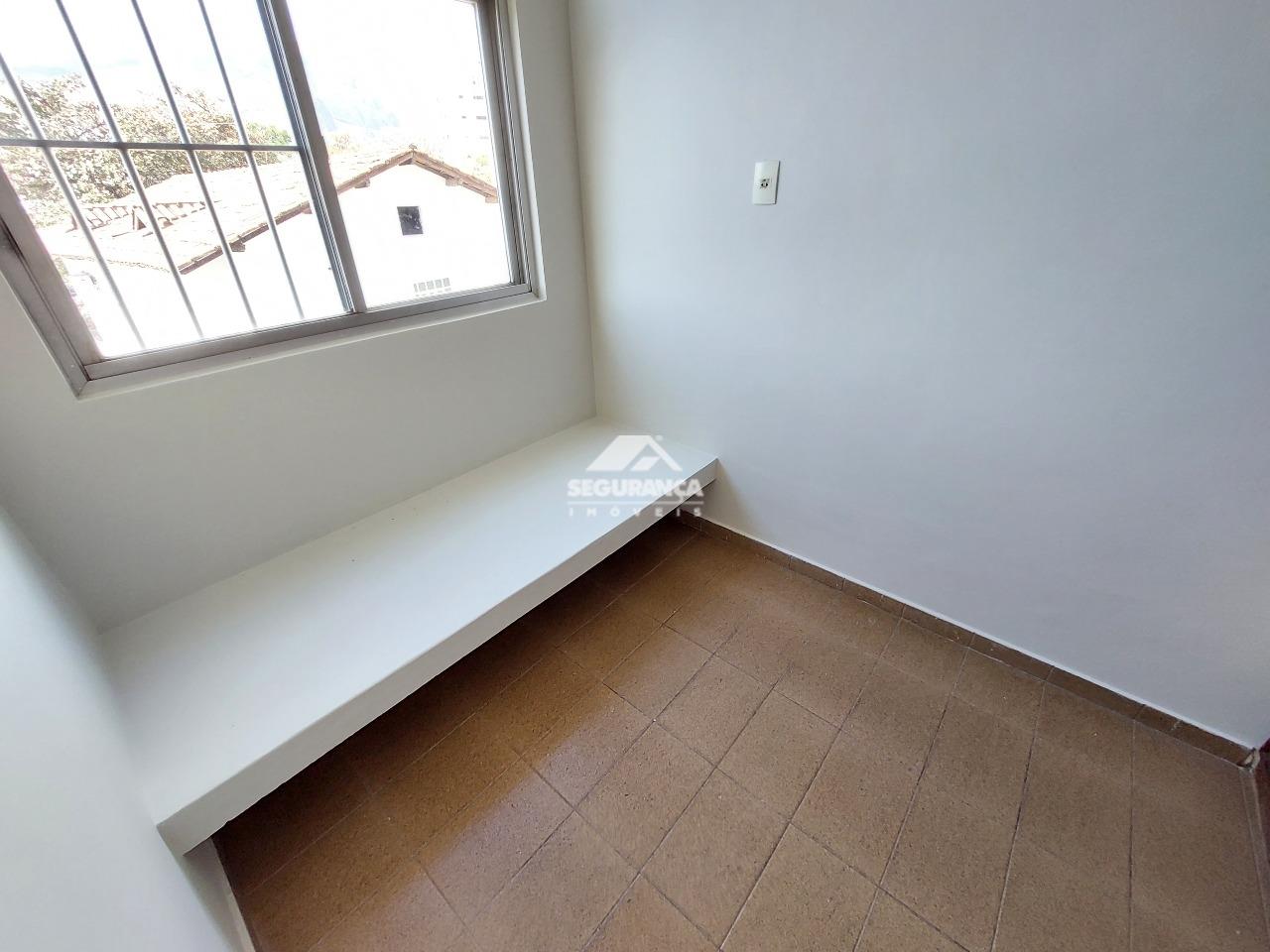 Apartamento à venda no Esplanada: QUARTO SERVIÇO