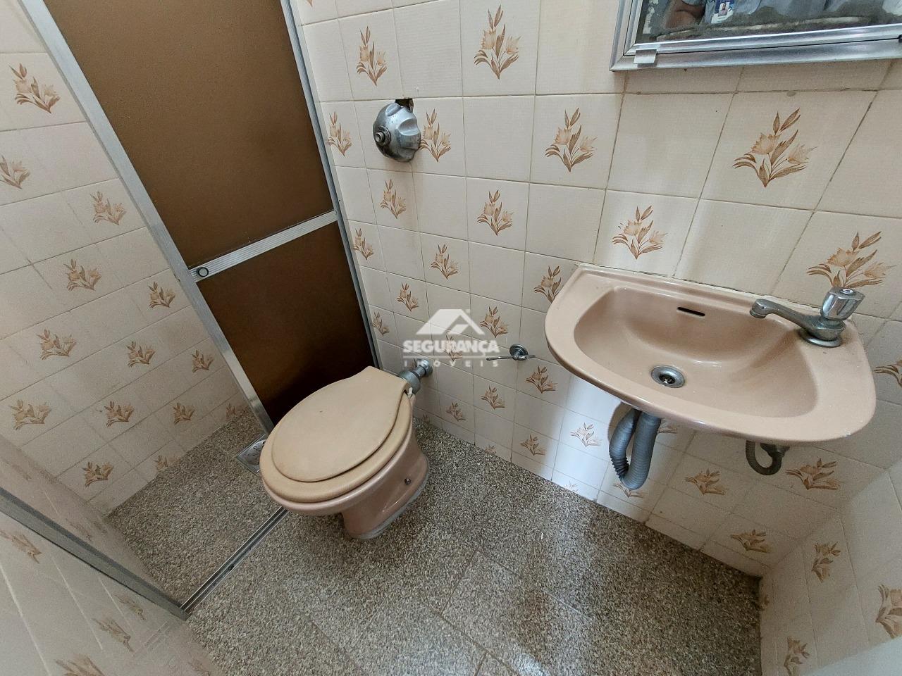 Apartamento à venda no Esplanada:  BANHEIRO SERVIÇO