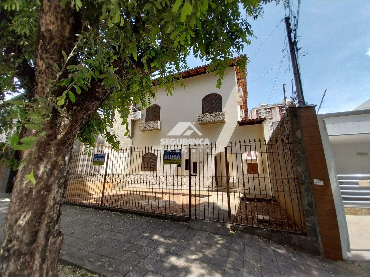 Casa para aluguel no Centro: FACHADA