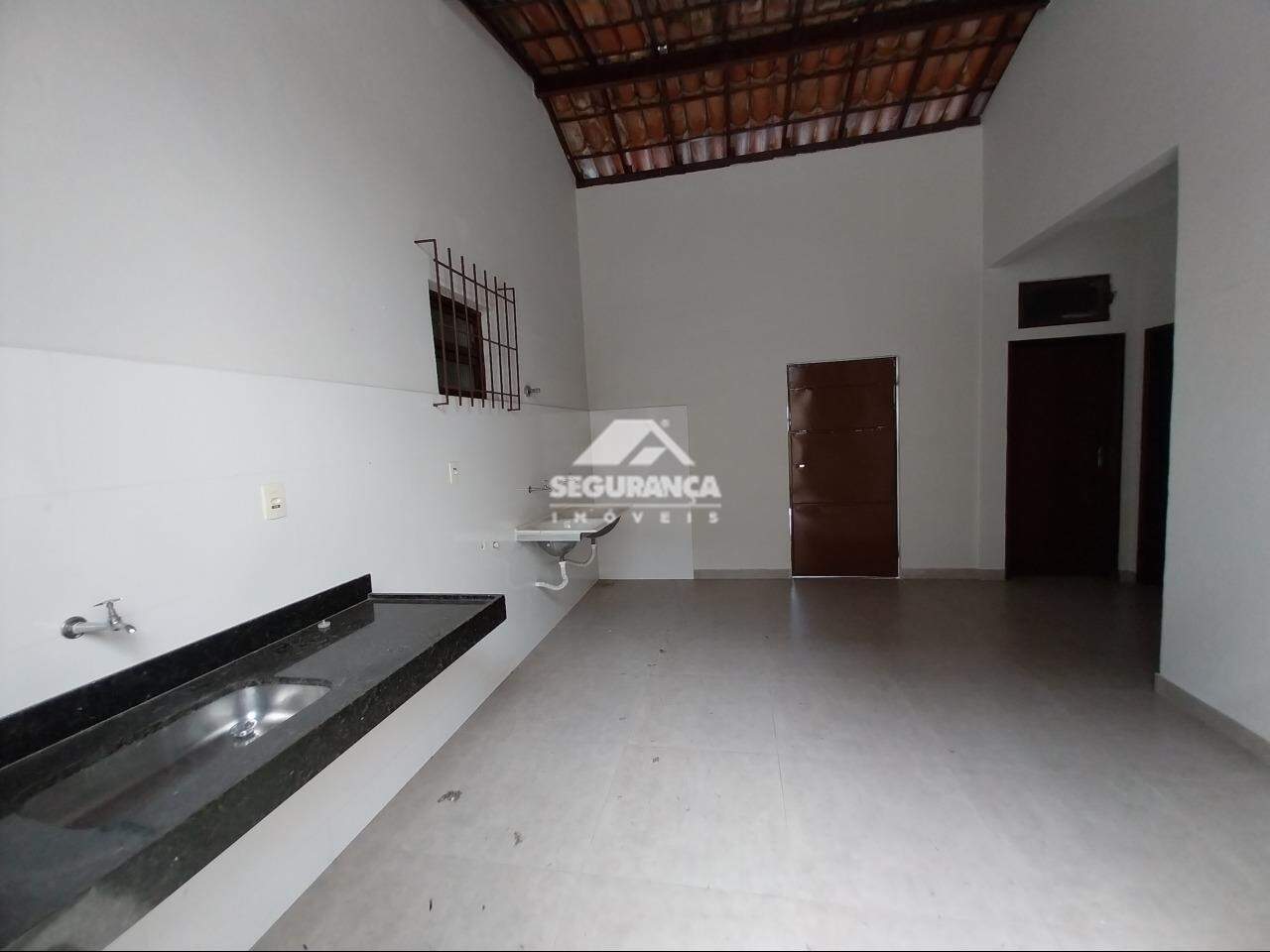 Casa para aluguel no Centro: ÁREA DE SERVIÇO