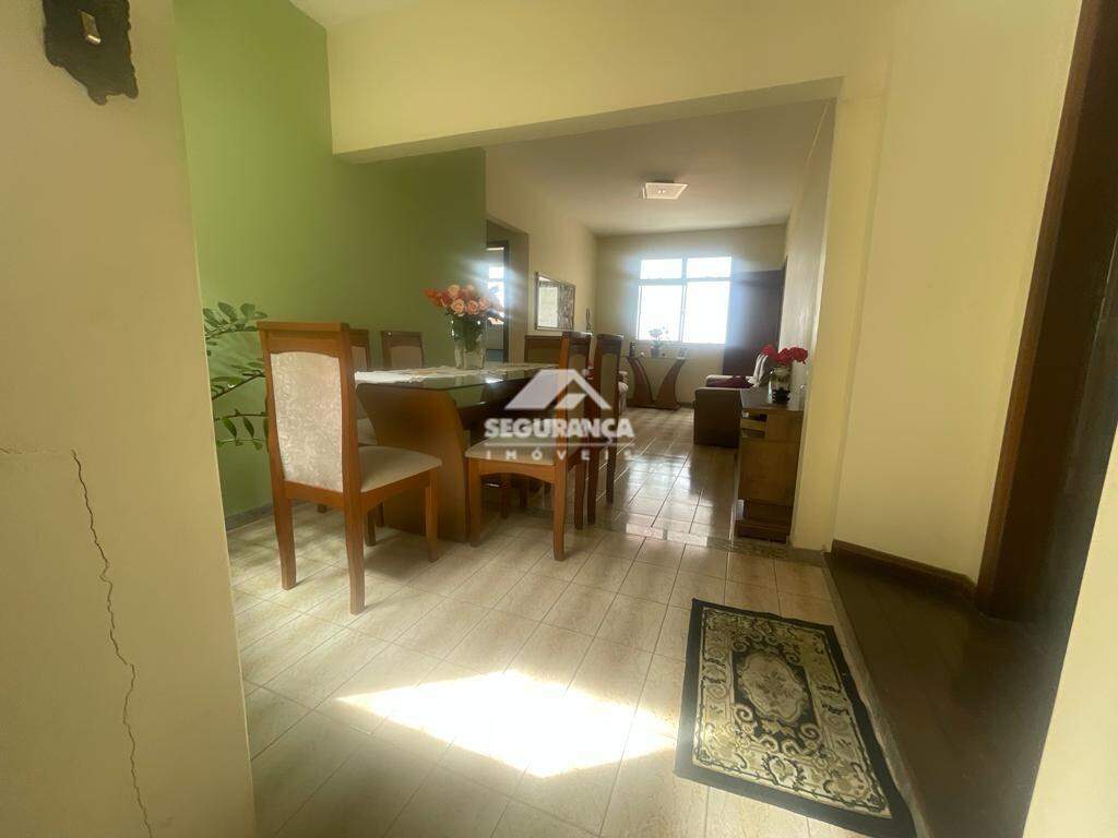 Casa à venda no Centro: 