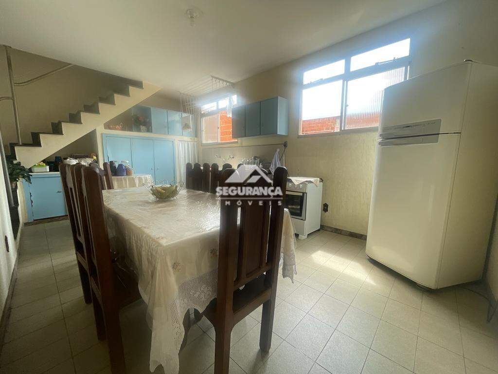 Casa à venda no Centro: