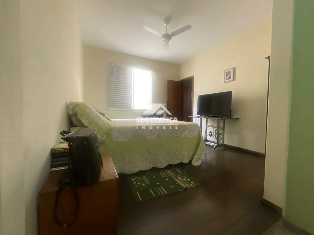 Casa à venda no Centro: