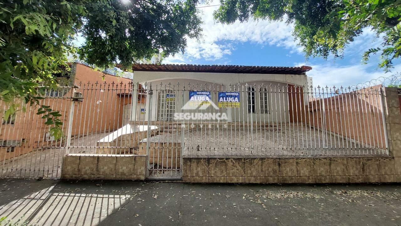 Casa comercial para aluguel no Esplanada: FACHADA