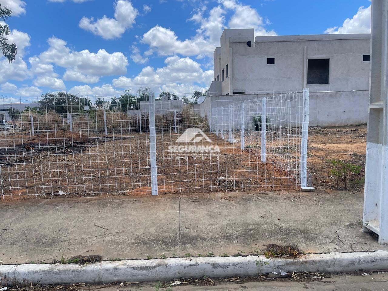 Lote à venda no Univale: 
