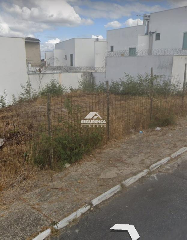 Lote à venda no GRA DUQUESA: 